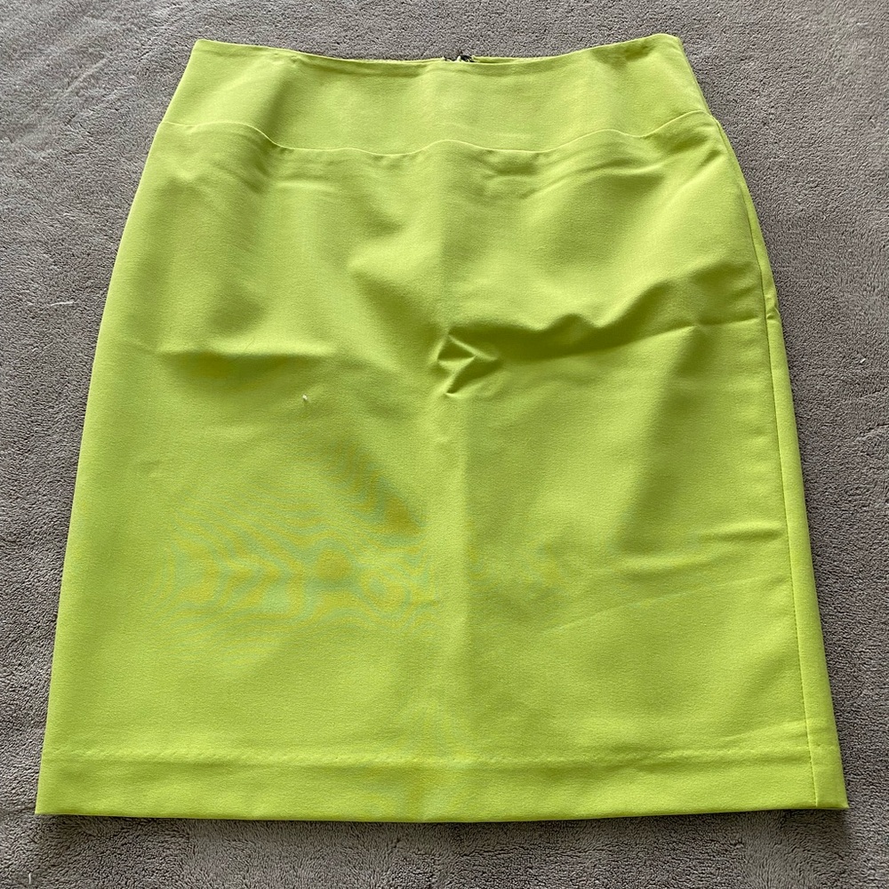 Ellen Tracy Lime Green Pencil Skirt Size 2